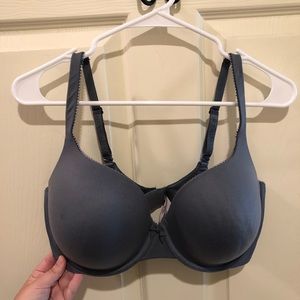 VS body by Victoria bra